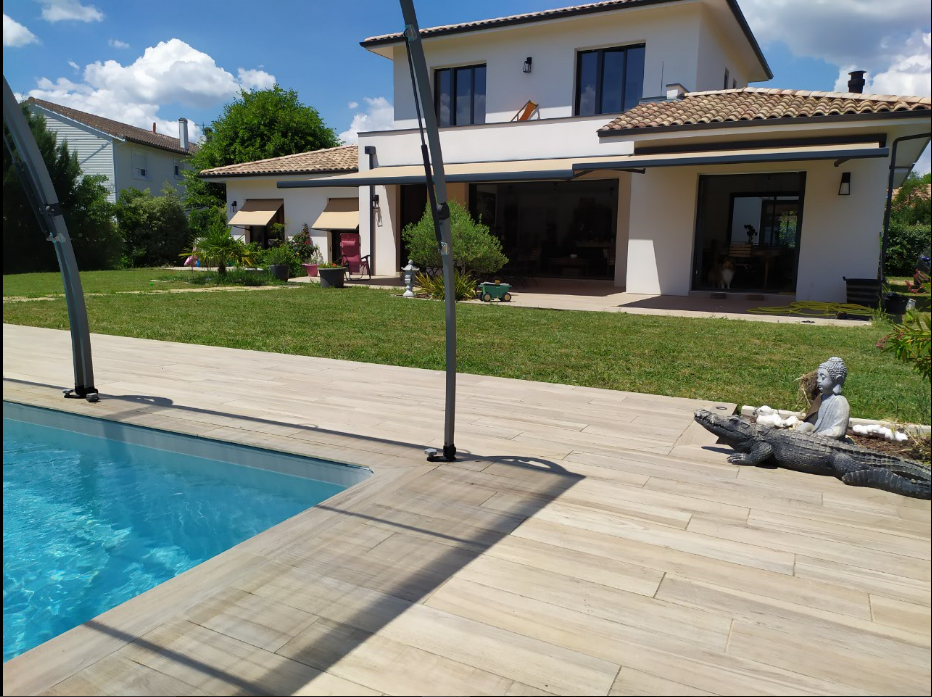 Conception à étage moderne