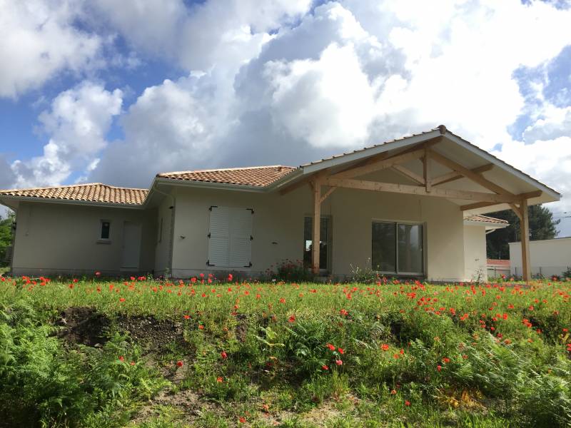Réalisation maison individuelle de 130 m² de plain pied à Sanguinet par villas  Léona 
